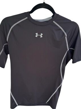 Under Armour Black Compression Heatgear Short sleeve Athletic Shirt Size Large